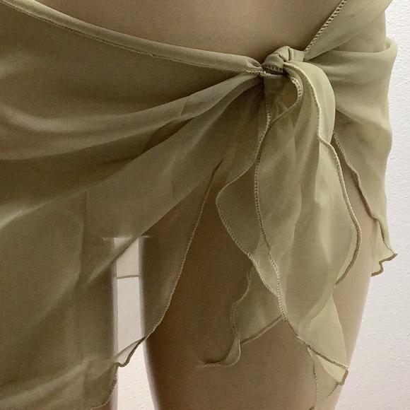Zuliana lettuce trim tie sarong. 
Best fits size S/M. Made in USA NWT - Picture 2 of 4